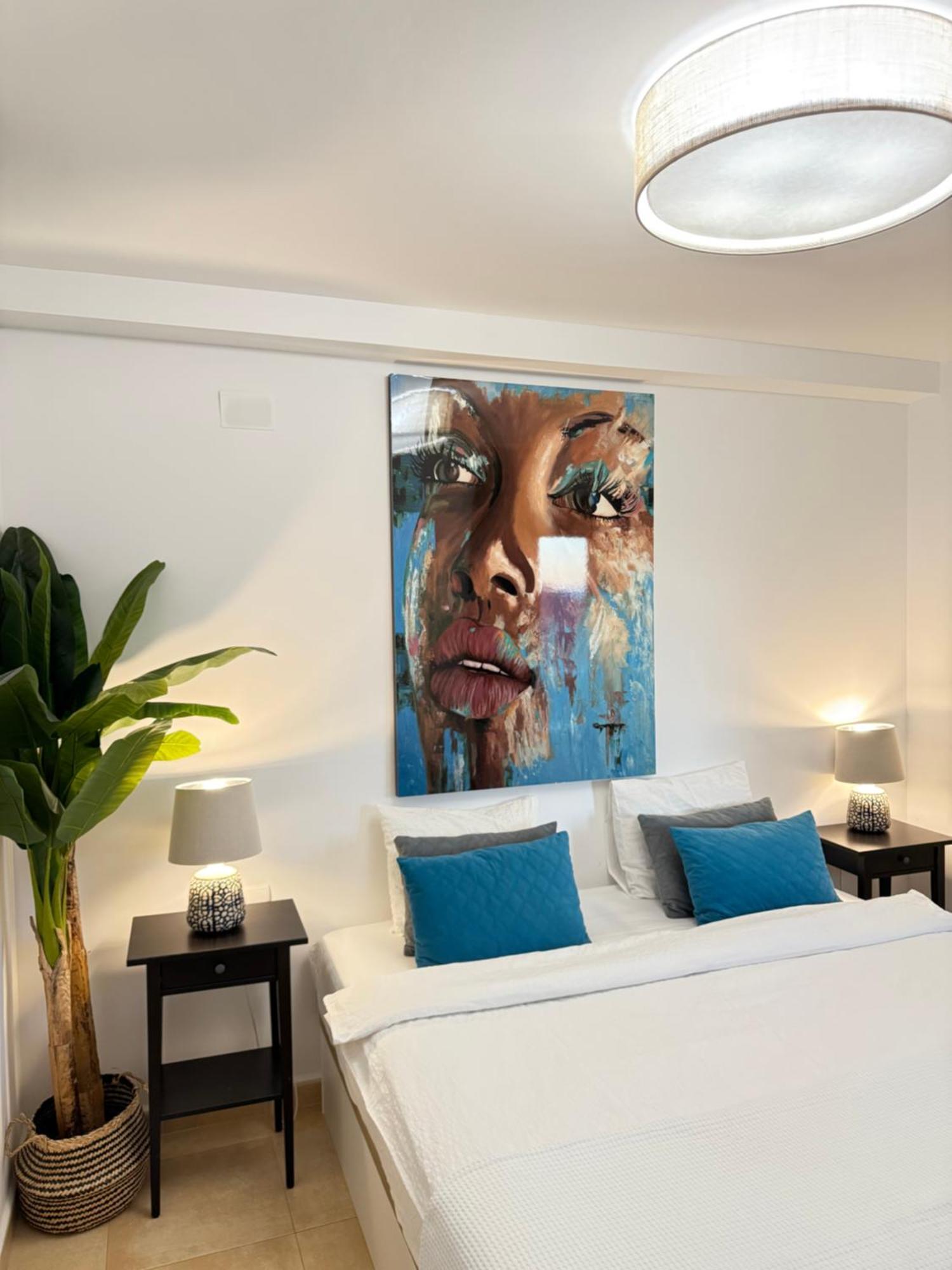 Esmeralda Suites Sunrise Con Piscina 卡尔佩 外观 照片